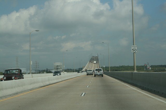 Sam Houston Tollway Bridge, Дир-Парк