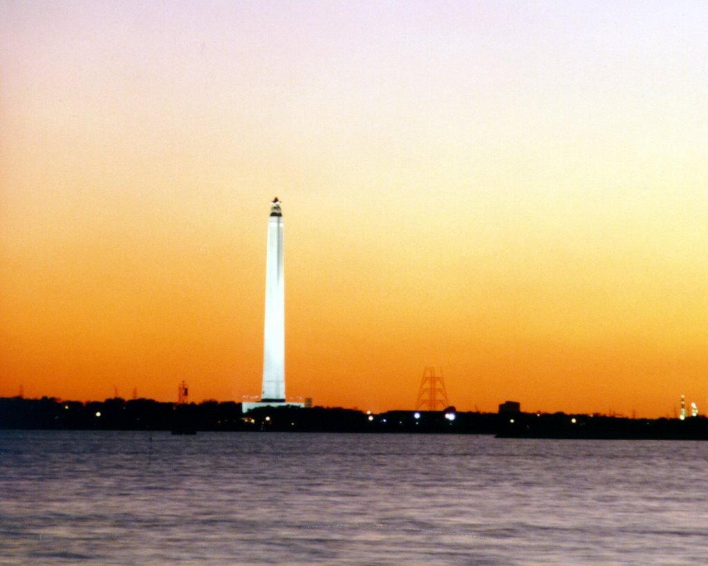 San Jacinto Monument from across Crystal Bay, April 21, 1986, Дир-Парк