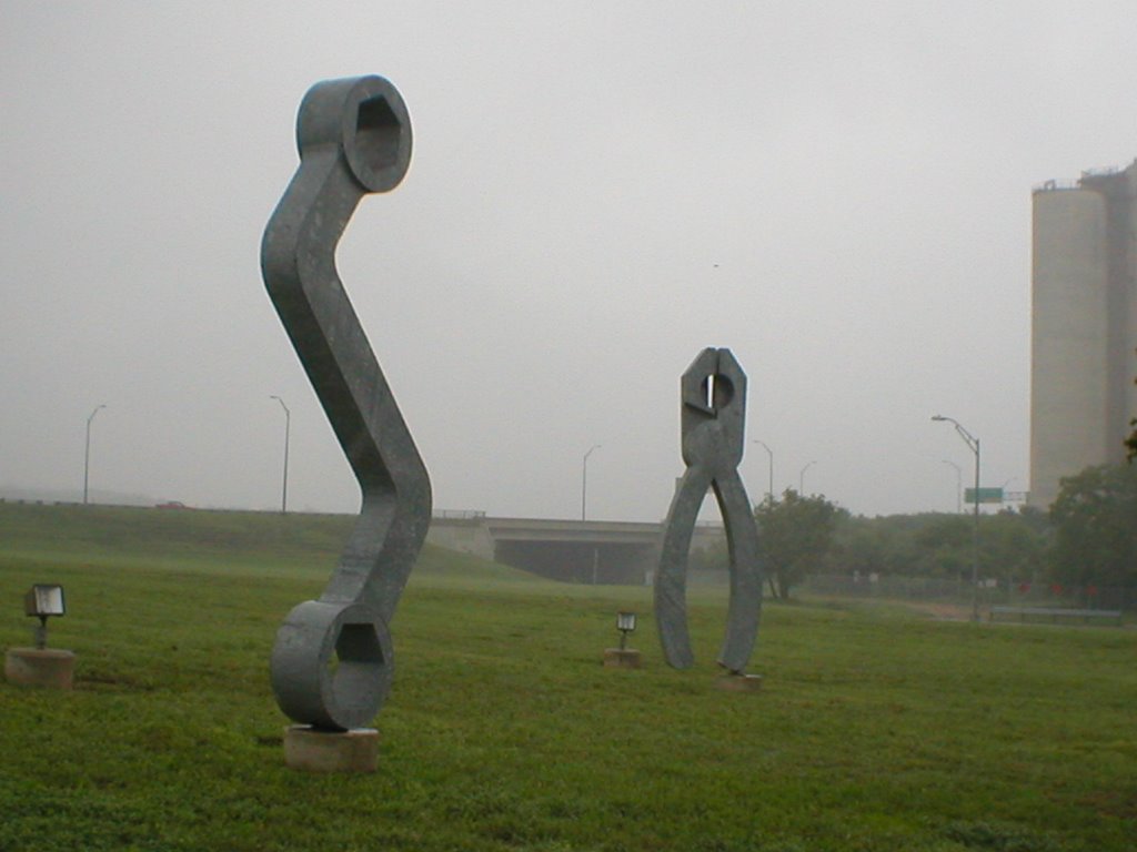 Tool Sculptures in San Antonio, Кирби