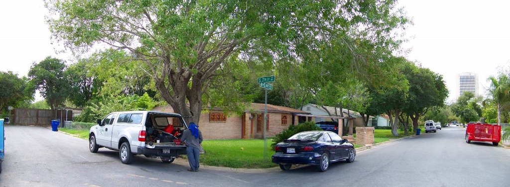 McAllen TX: Residential area at S 7th St and B-C Ave / Wohngegend, Мак-Аллен