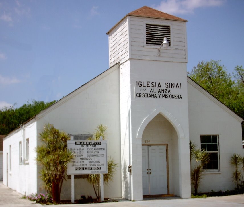 Iglesia "Sinai" Alianza Cristiana y Misionera, Мак-Аллен