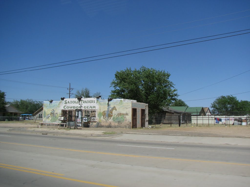 old cowboy gear store in Post city, Нью-Хоум