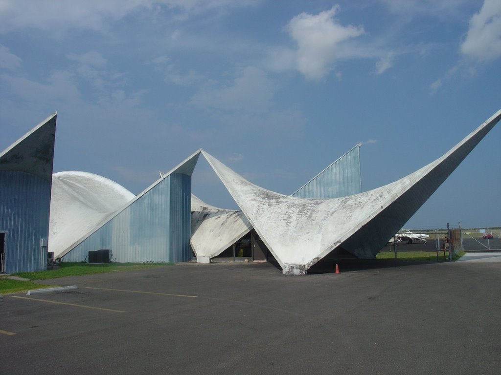 Corpus Christi Airport Structure, Одем