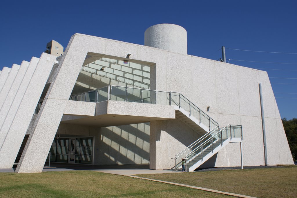 Mexican American Cultural Center in Austin, Остин