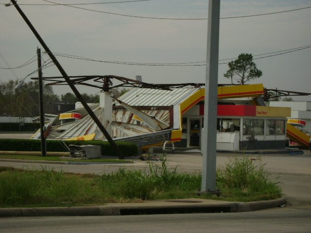 Shell after Hurricane Ike, Пирленд