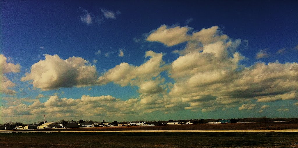 Pearland Regional Airport (Clover Field), Пирленд