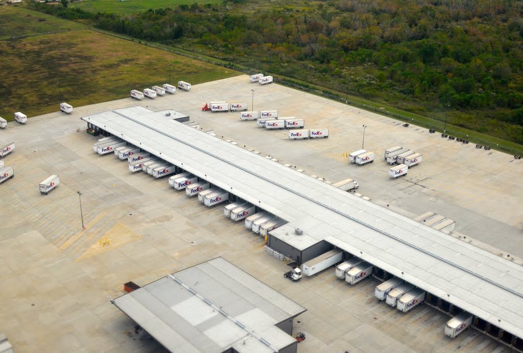 FedEX Facility at Houston-Hobby Airport, Пирленд