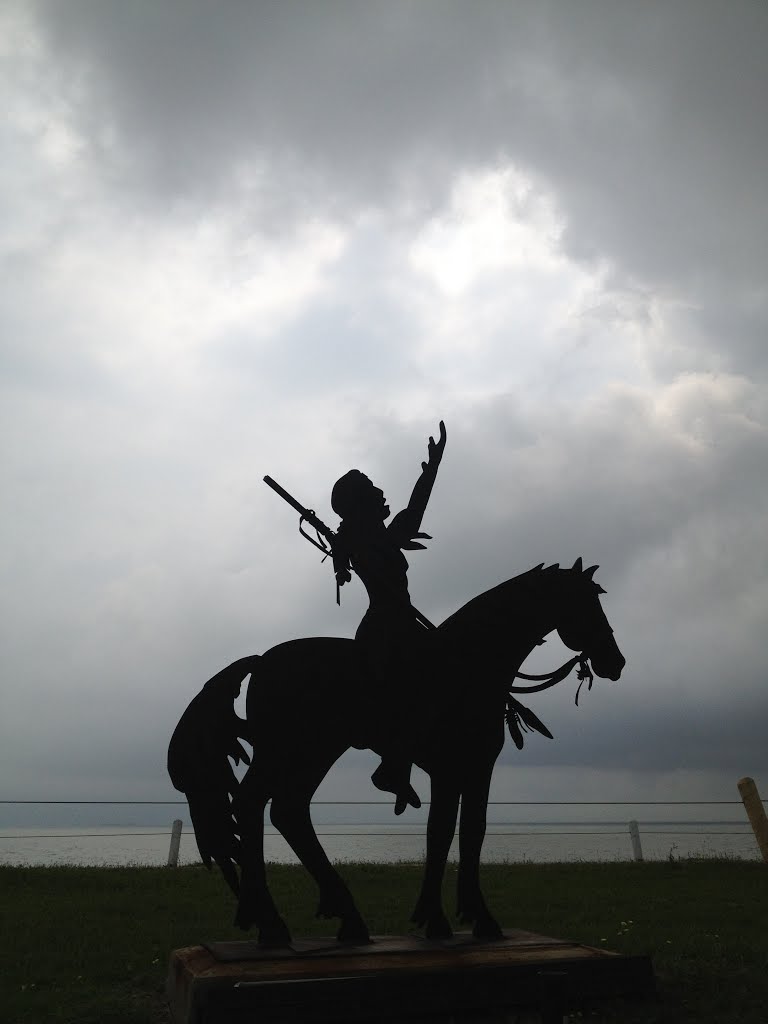 metal sculpture on Skyline Dr, Сансет-Вэлли