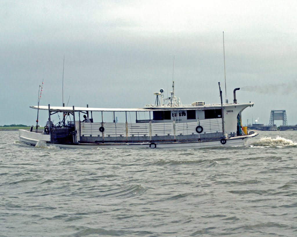 Lugger Outside Moses Lake, Саутсайд-Плэйс