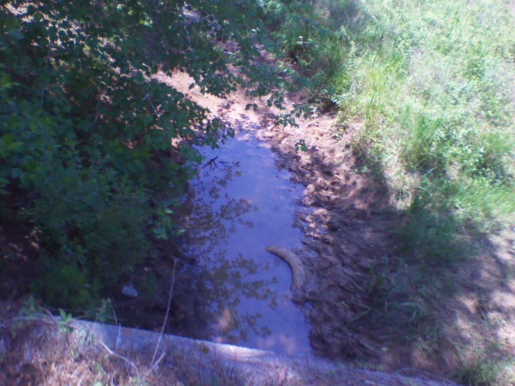 Large drainage ditch, Сплендора