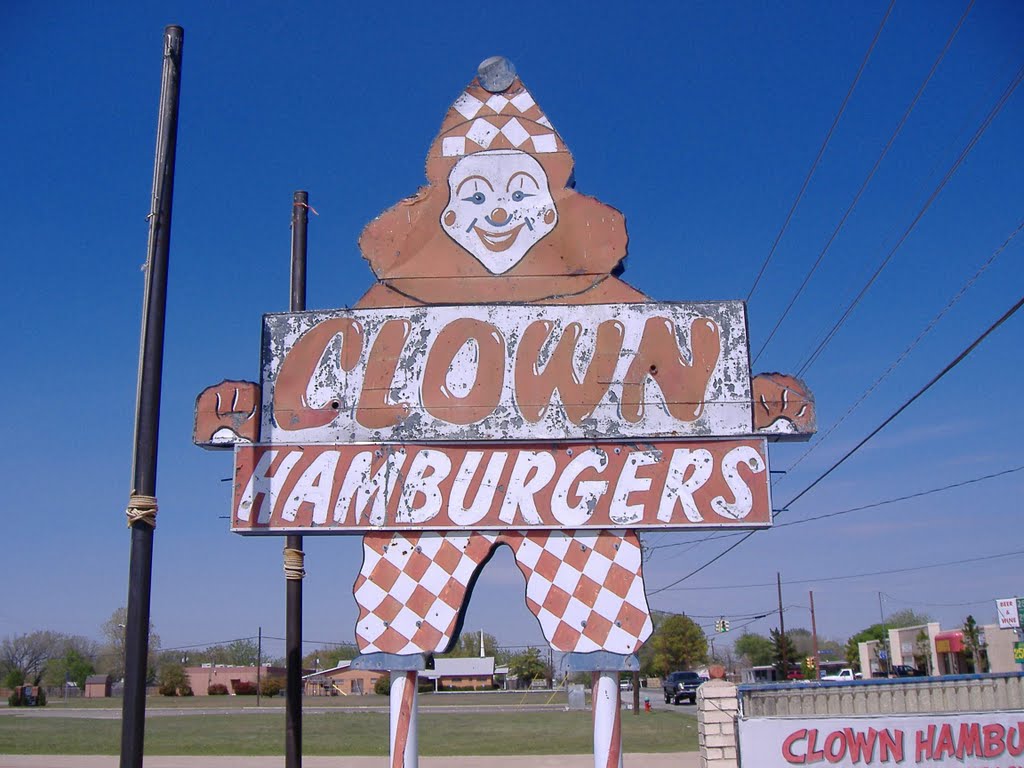Clown Burger, Халтом-Сити