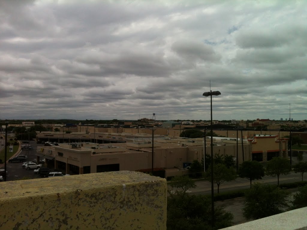 Hurst, TX, from Dillards parking garage (Fort Worth in far distance on right), Харст