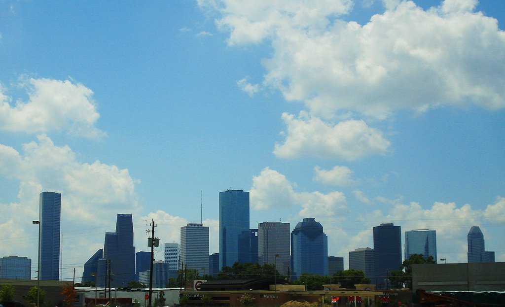 Downtown Houston skyline as seen from I-10, Хьюстон