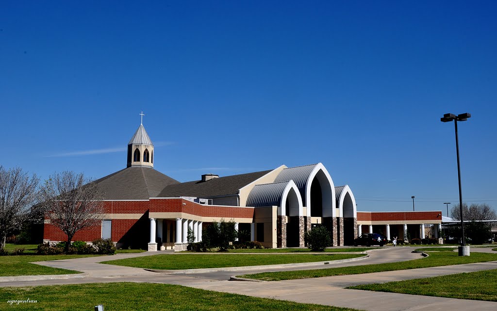 Nhà thờ Đức Kitô Ngôi Lời Nhập Thể - Christ, The Incarnate Word Catholic Church. Houston, Texas, Эль-Кампо