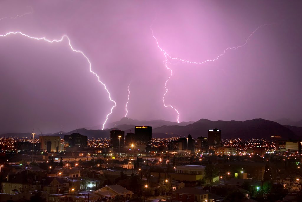 Lightning Over El Paso, Эль-Пасо