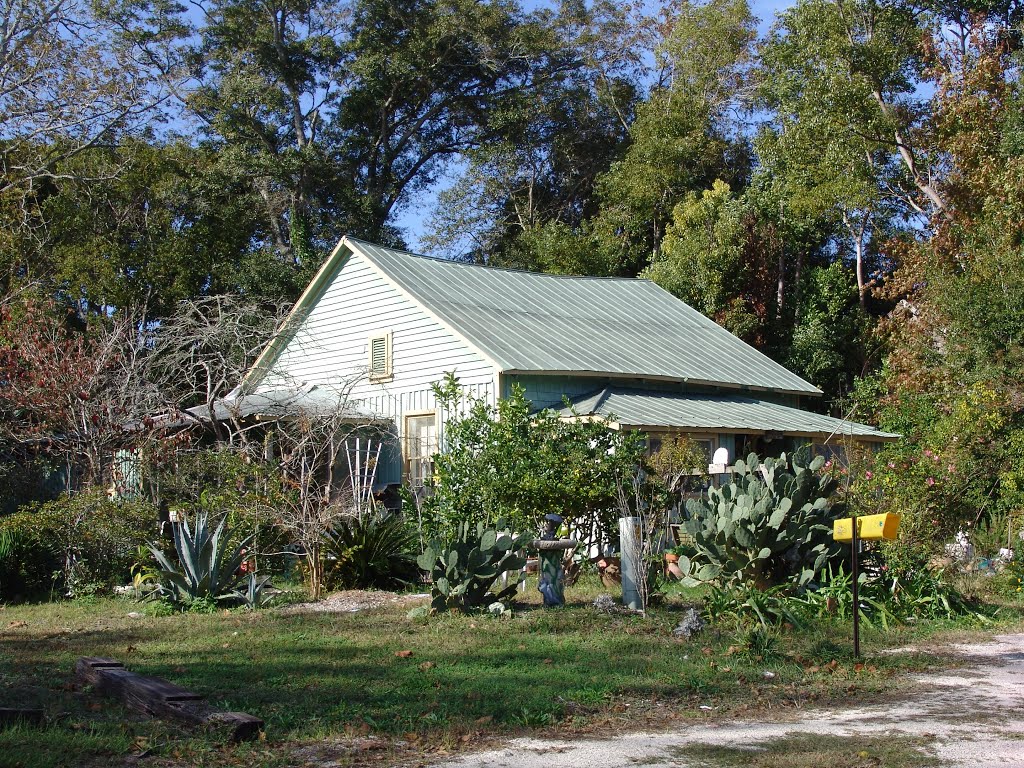 board n batton Cracker house, historic Apalachicola Florida (11-27-2011), Апалачикола