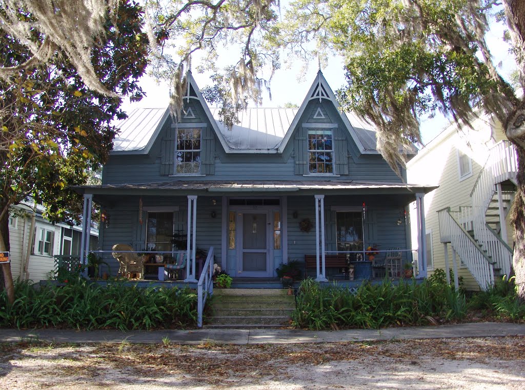 Captain James Witherspoon house, built in the 1860s, historic Apalachicola Florida (11-27-2011), Апалачикола