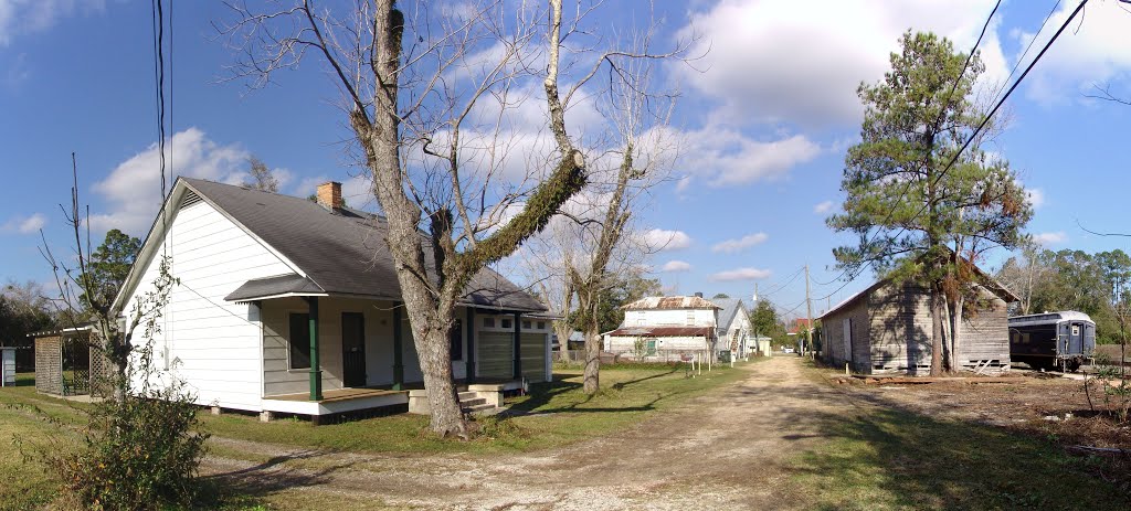 panoramic of historic aera behind the L&N railroad Deot, Milton (12-31-2011), Багдад