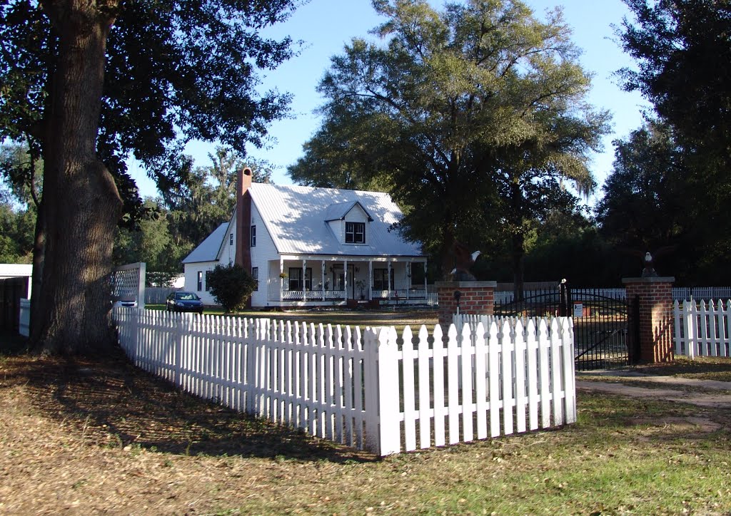 historic Creole cottage, Bagdad Fla (12-31-2011), Багдад