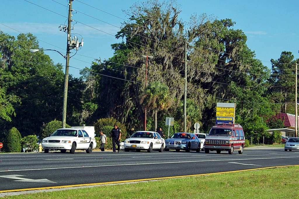 2009 Along US 27, Florida "Sheriff at work", Бельвью