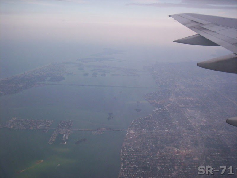 Sobrevolando Miami SR-71, Бискейн-Парк