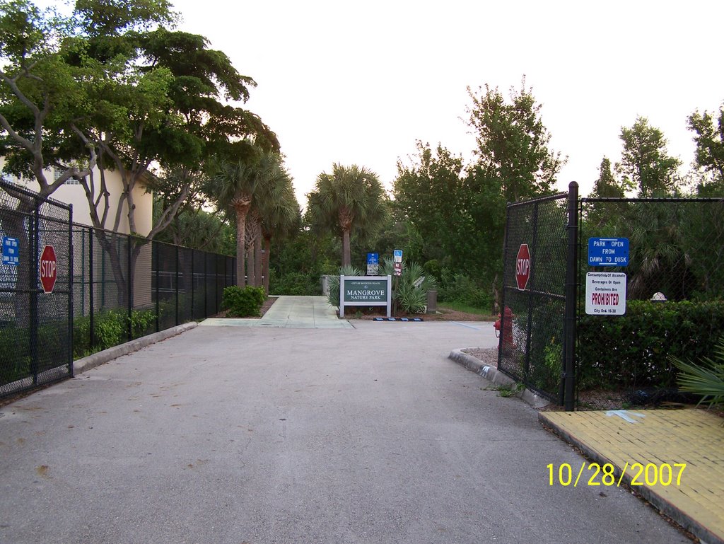 Mangrove Park Entrance, Бойнтон-Бич
