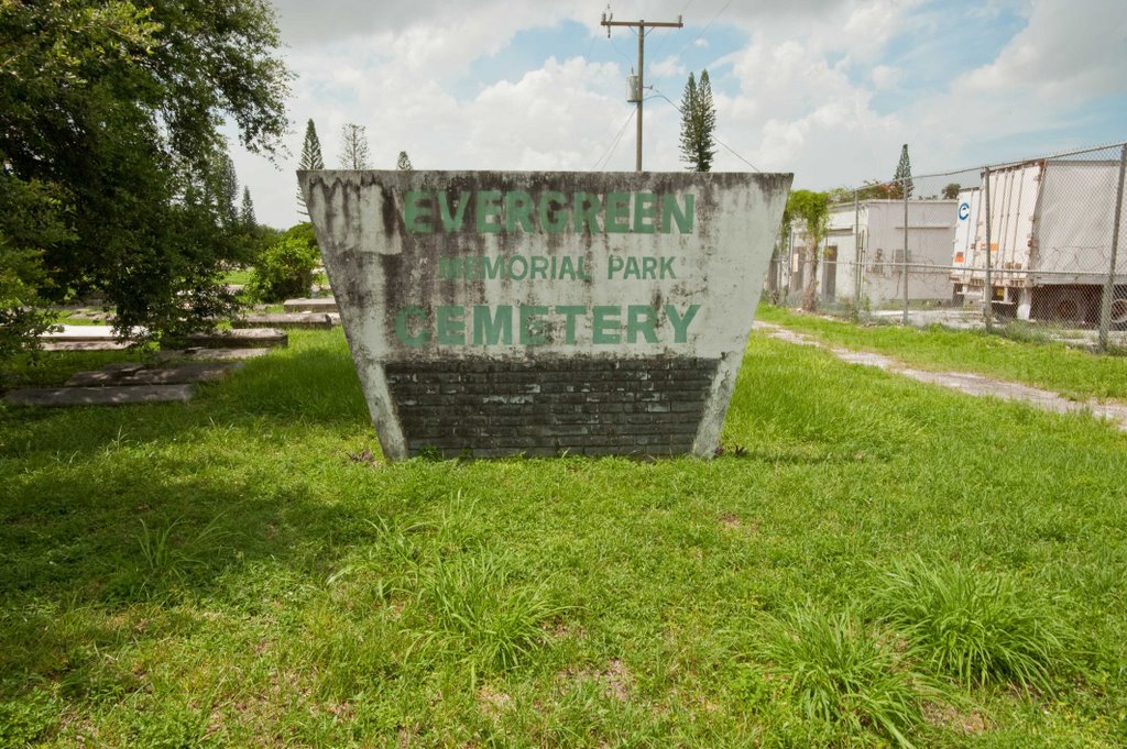 Evergreen Memorial park Cemetery, Браунсвилл