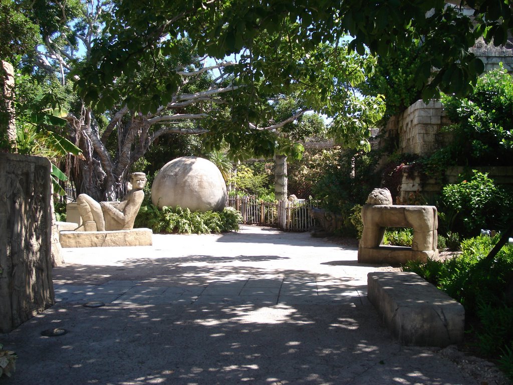 Tropics of the Americas Exhibit at the Palm Beach Zoo, Глен-Ридж