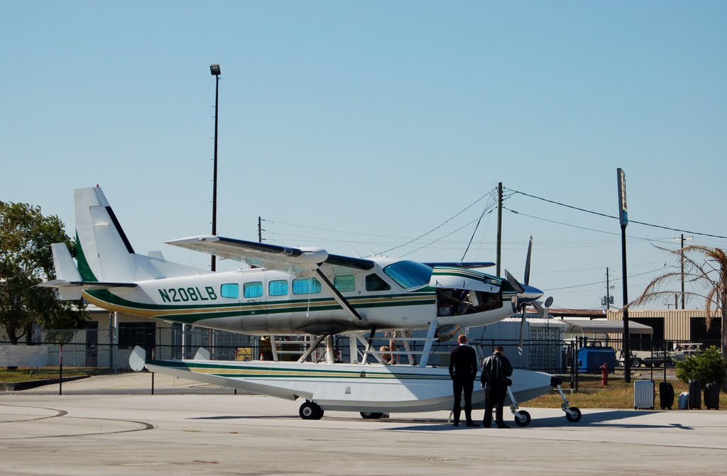 2004 Cessna 208 N208LB at Bartow Municipal Airport, Bartow, FL, Гордонвилл