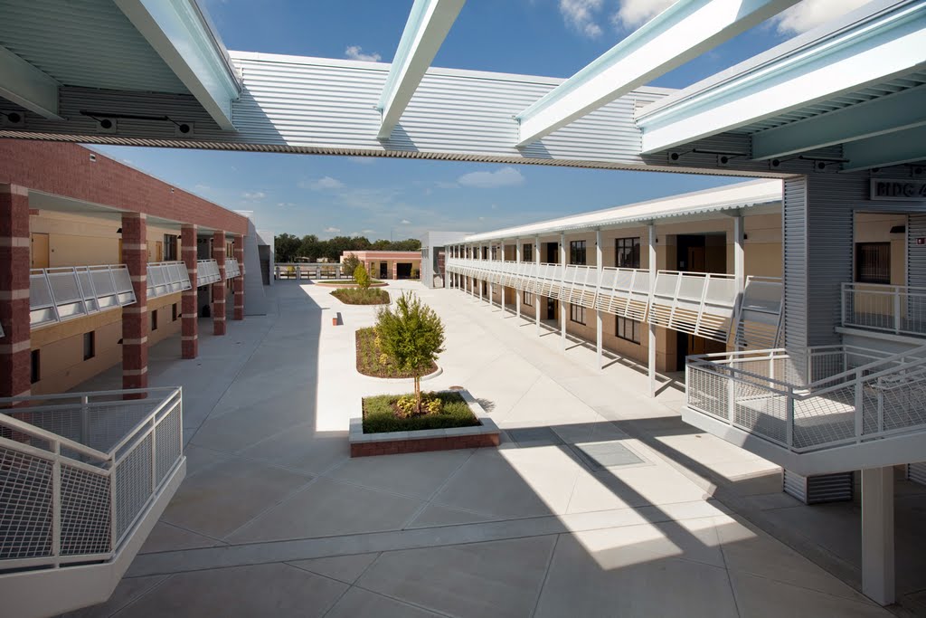 Strawberry Crest High School 1, Dover Florida, Довер
