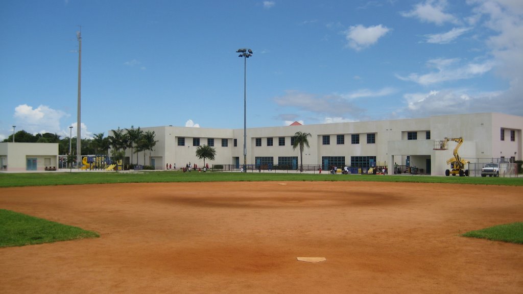 Wilton Manors Elementary School Ball Field, Лейзи-Лейк