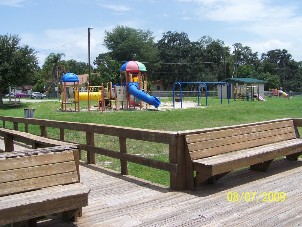 Playground at Lions Park, Лейк-Альфред