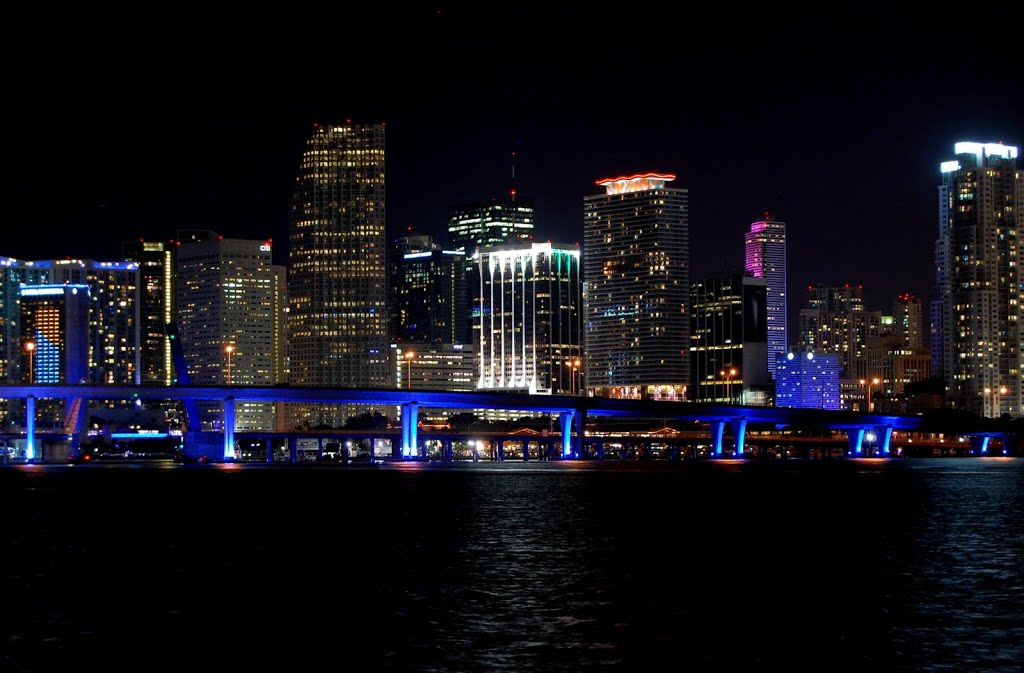 Night view of Miami, Майами