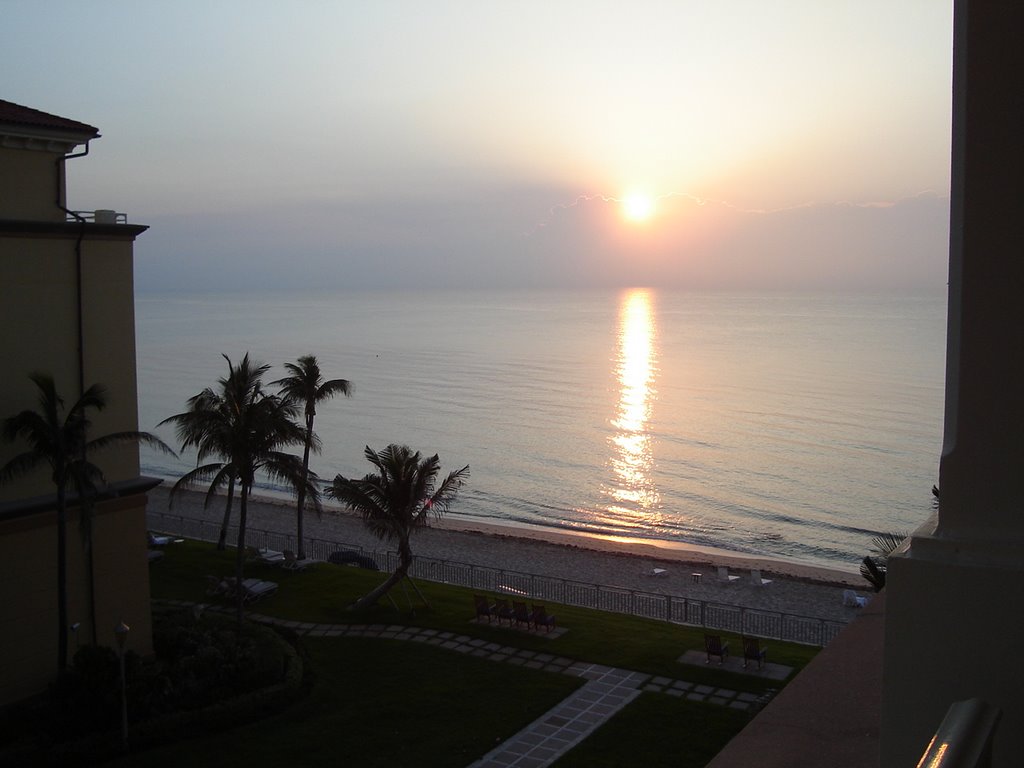 Sunrise in Palm Beach, Маналапан