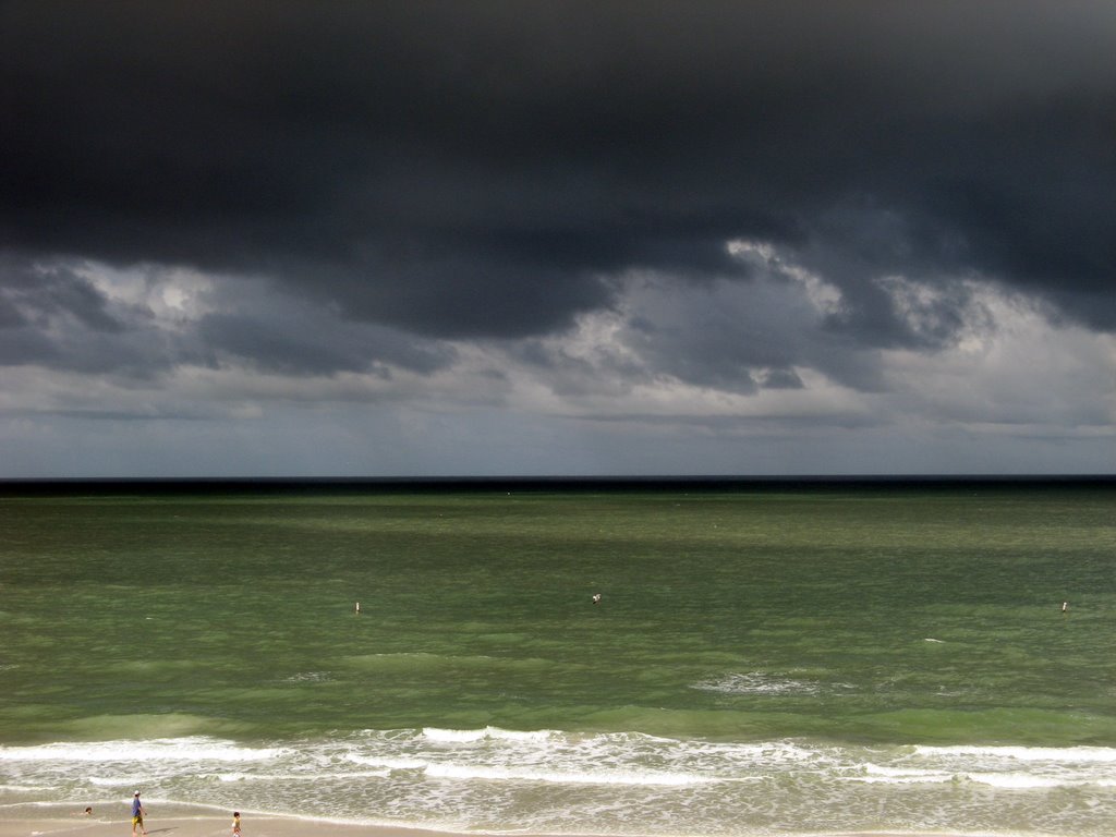 Clouds over gulf, Норт-Редингтон-Бич