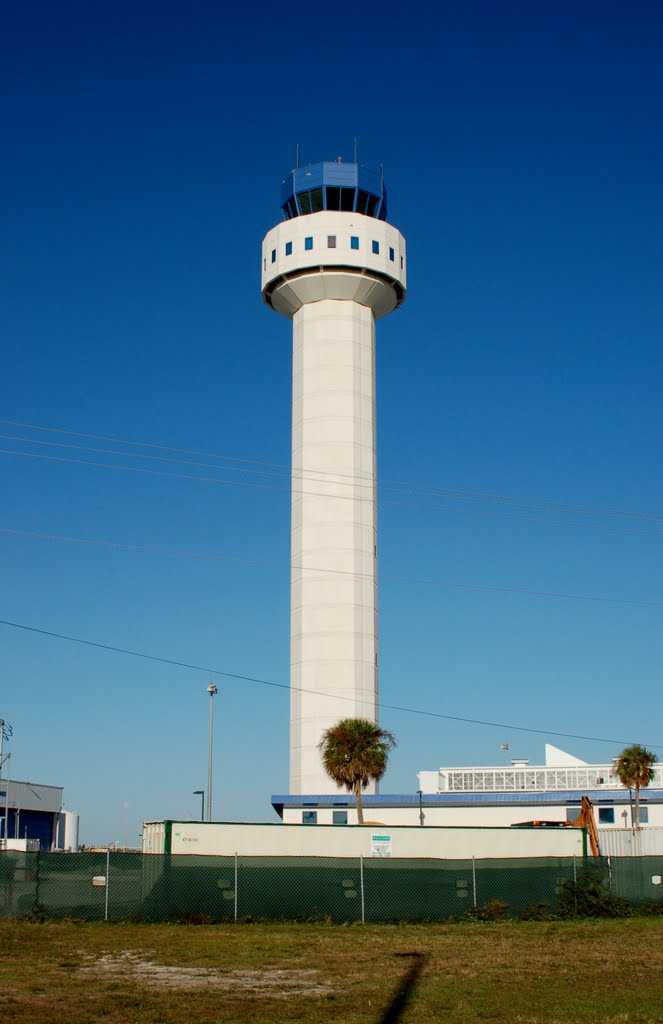FAA Control Tower at Opa Locka Executive Airport, Opa Locka, FL, Опа-Лока
