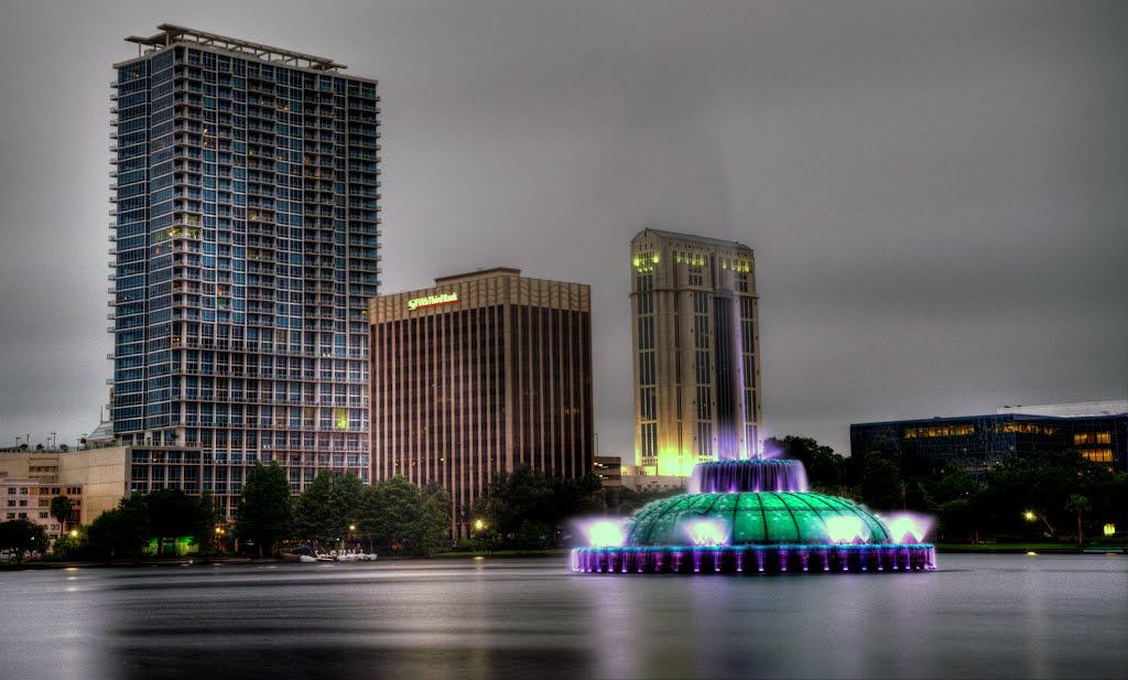 Lake Eola Fountain at Night - Orlando, FL, Орландо