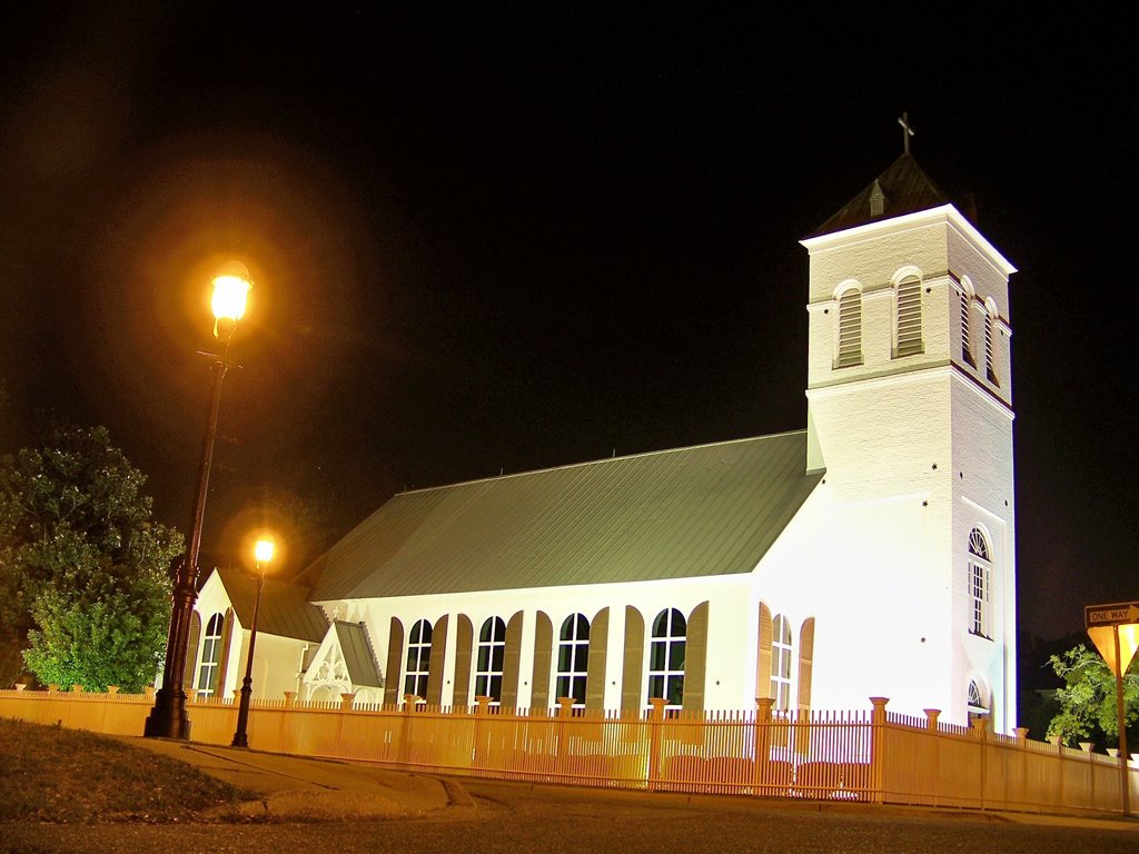 Old Christ Church at midnight, Пенсакола