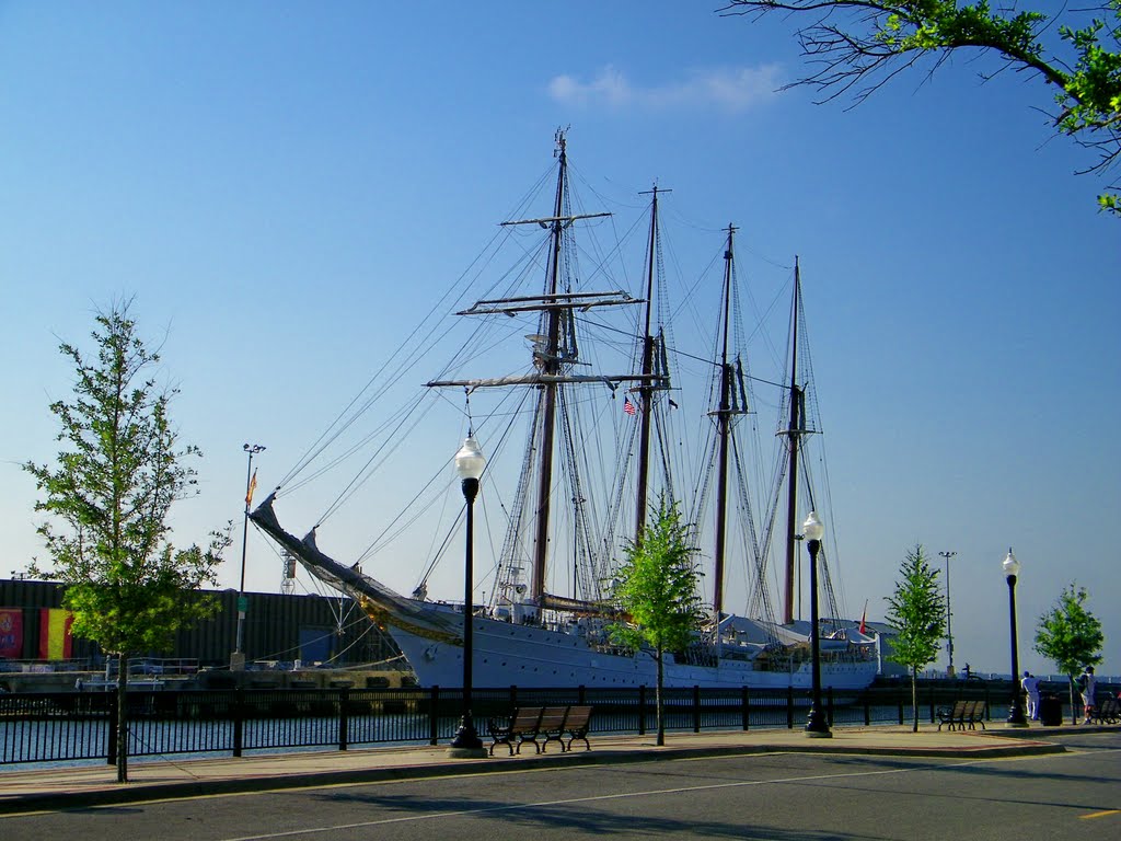 Tall ship comes to Pensacola for 450th birthday, Пенсакола