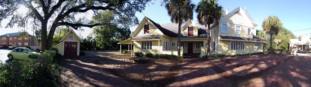 panoramic of vicotorian property, North Hill, Pensacola (12-30-2011), Пенсакола