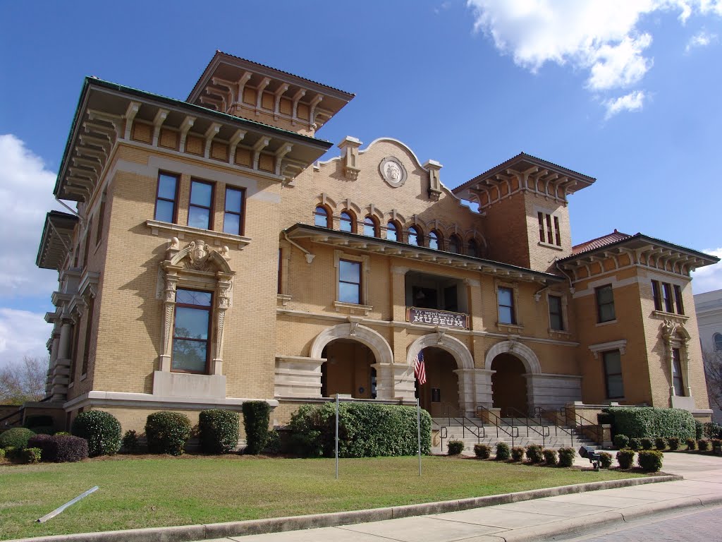 1907 Pensacola City Hall, now the Florida State Museum, Plaza Ferdinand (12-30-2011), Пенсакола