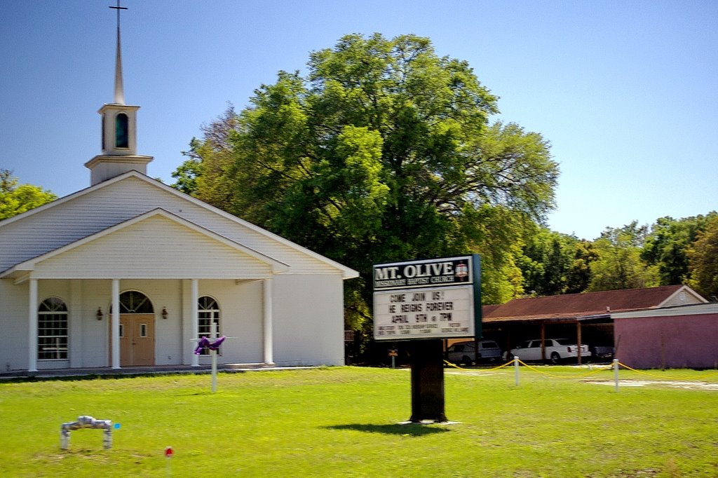 2009 Along Florida US 98 "Mt Olive Church", Перри