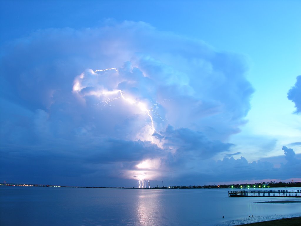 Lightning over Rt 41, Пунта-Горда