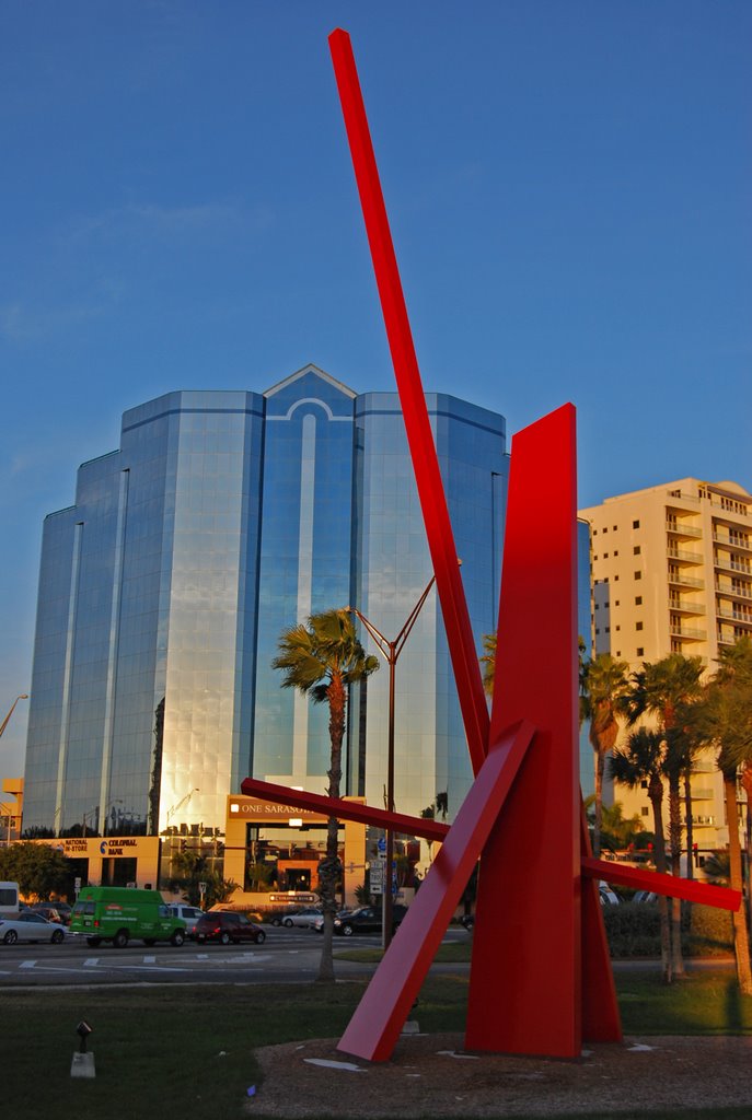 One Sarasota Tower and some local art display, Сарасота