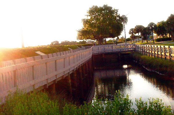 Bay View Park Pond, South Pasadena Florida, Саут-Пасадена