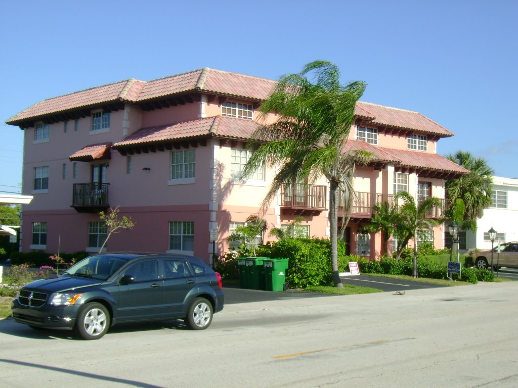 4525 Poinciana St., Lauderdale-by-the-Sea, Си-Ранч-Лейкс