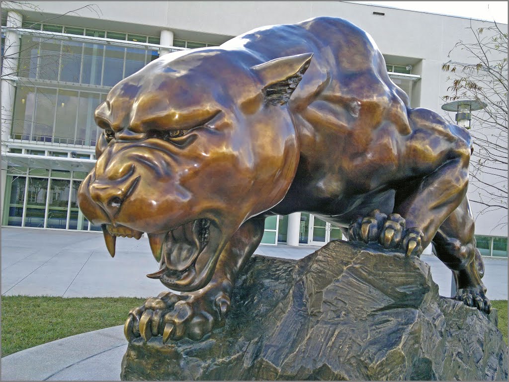 Panther Sculpture in FIU, Тамайами