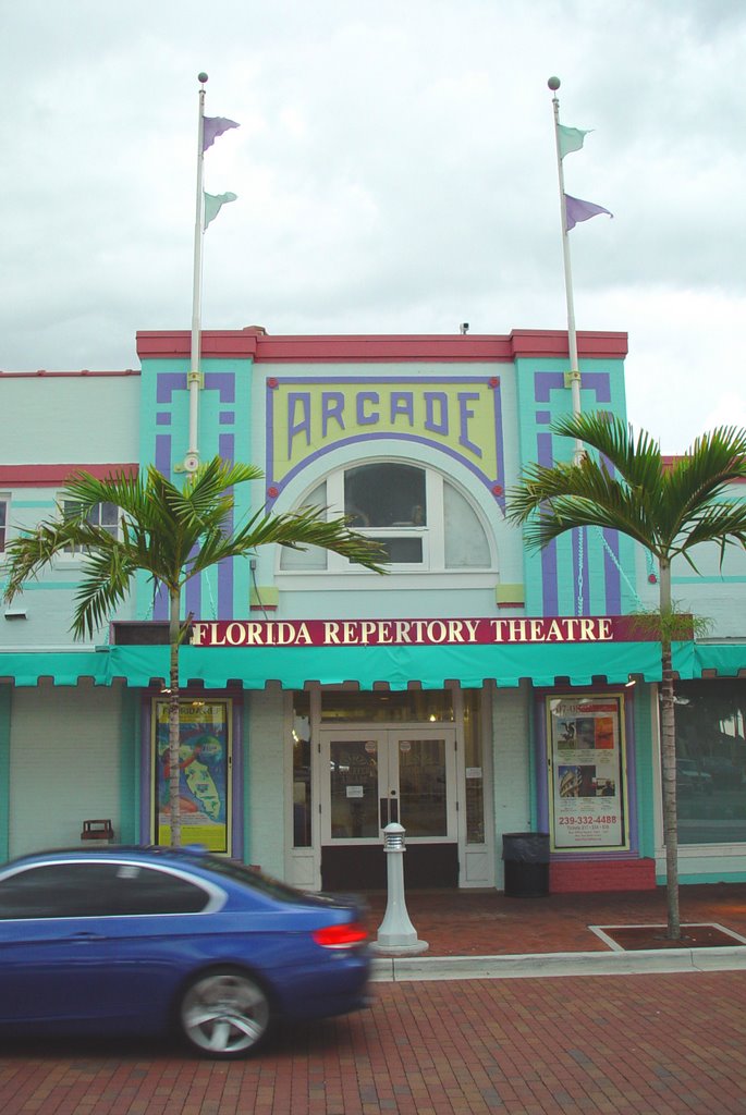 the Arcade, Bay st, Fort Myers Fla (8-2008), Форт-Майерс