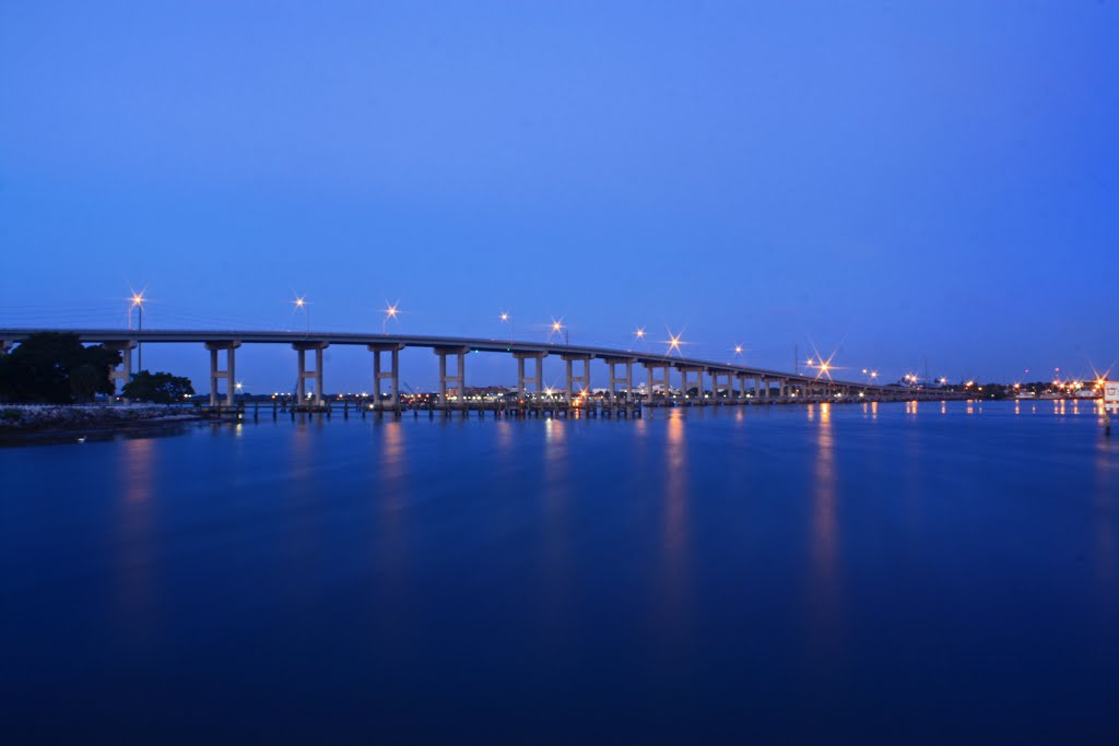 south bridge before sunrise, Форт-Пирс