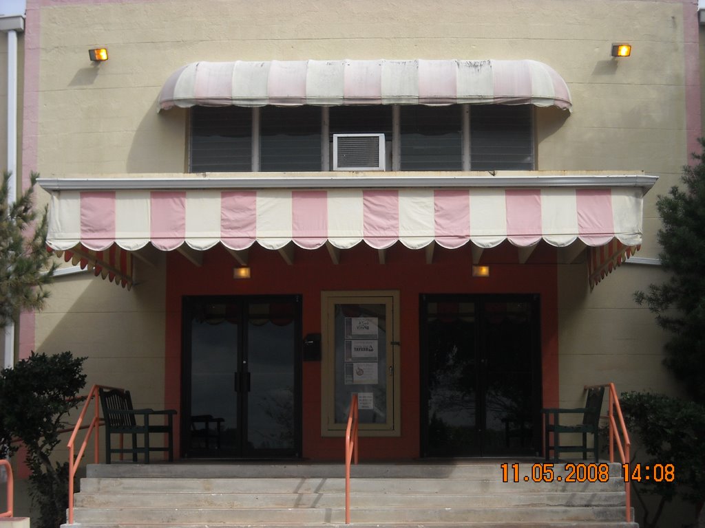 Daytona Playhouse Entrance, Холли-Хилл